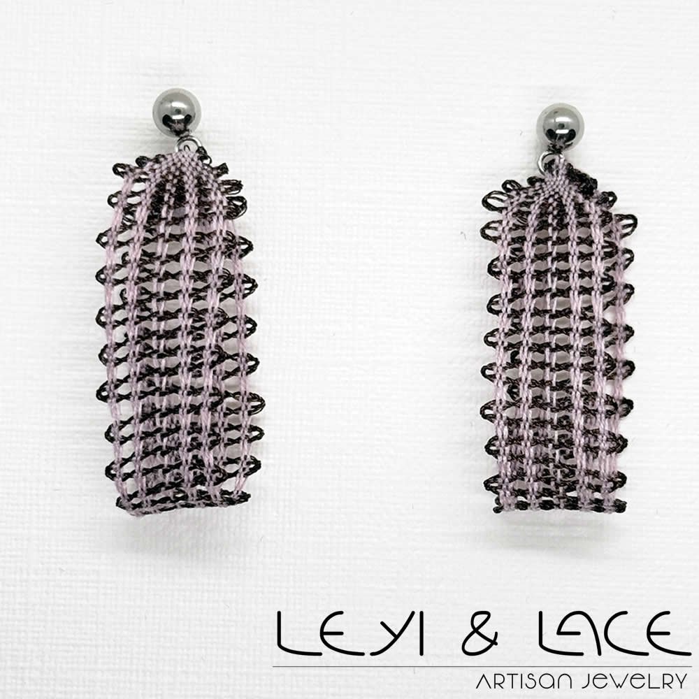 Pendientes Bande Rosa y Marrón - Leyi & Lace - Artisan Jewelry - Encaje de Bolillos - Joyería Artesana de Encaje de Bolillos