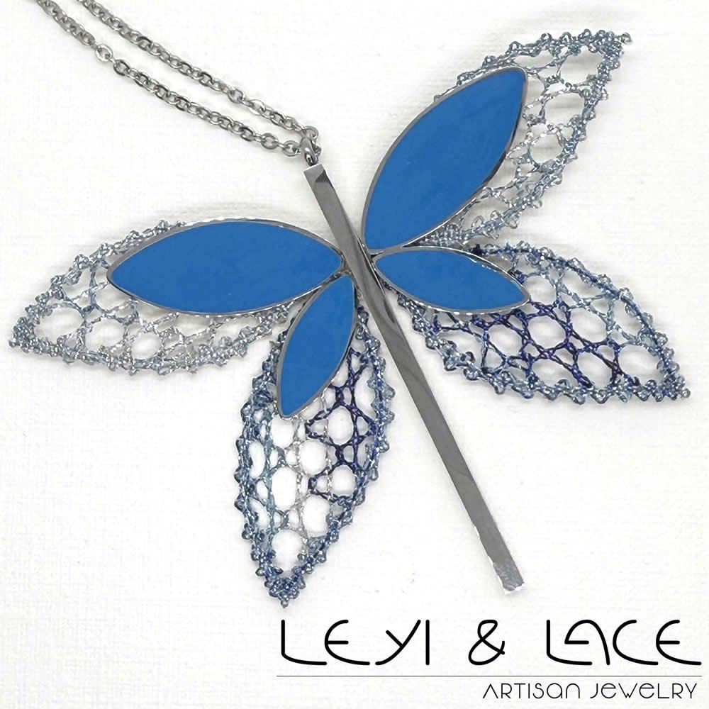 Collar Libélula Azul - Leyi & Lace - Artisan Jewelry - Encaje de Bolillos - Joyería Artesana de Encaje de Bolillos