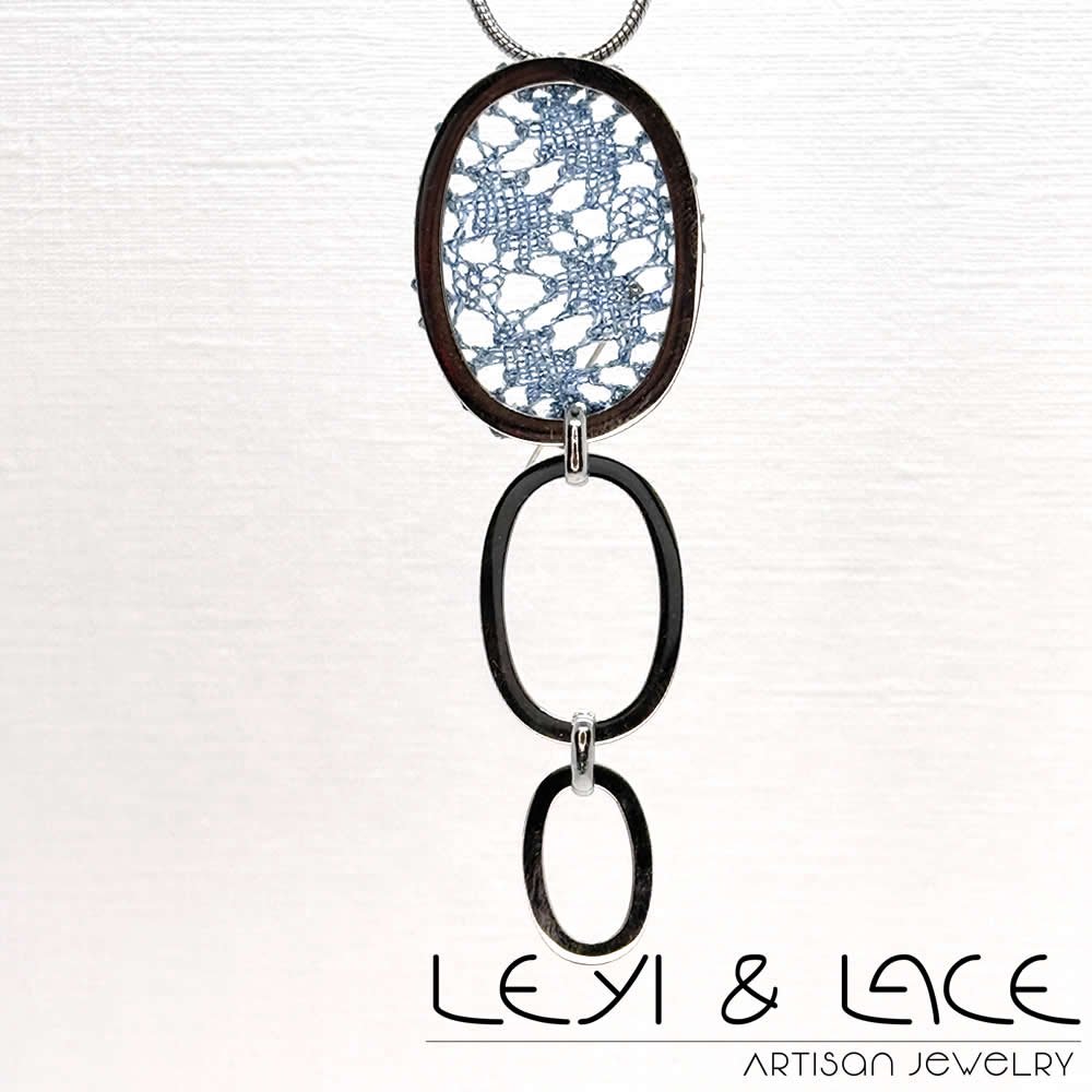 Collar Geometría Triple Oval - Leyi & Lace - Artisan Jewelry - Encaje de Bolillos - Joyería Artesana de Encaje de Bolillos