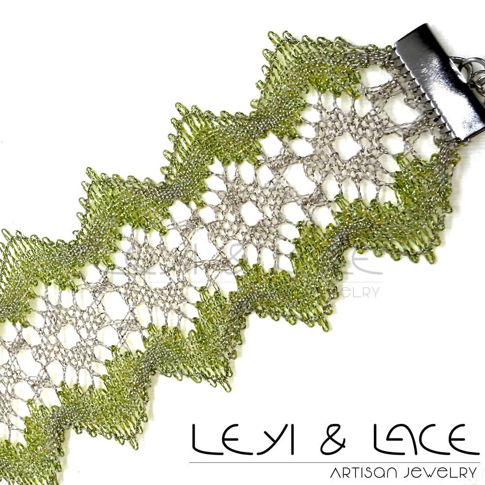Pulsera Astra - Leyi & Lace - Artisan Jewelry - Encaje de Bolillos - Joyería Artesana de Encaje de Bolillos