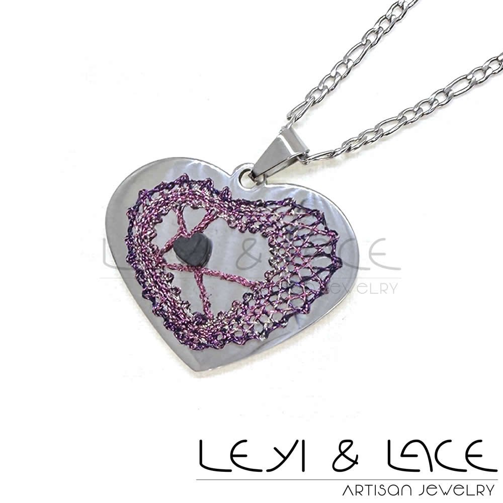 Collar Lover en Rosas - Leyi & Lace - Artisan Jewelry - Encaje de Bolillos - Joyería Artesana de Encaje de Bolillos