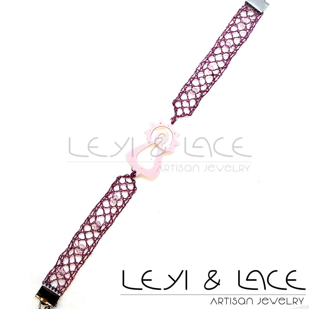 Pulsera Virgen del Pilar Rosa - Leyi & Lace - Artisan Jewelry - Encaje de Bolillos - Joyería Artesana de Encaje de Bolillos