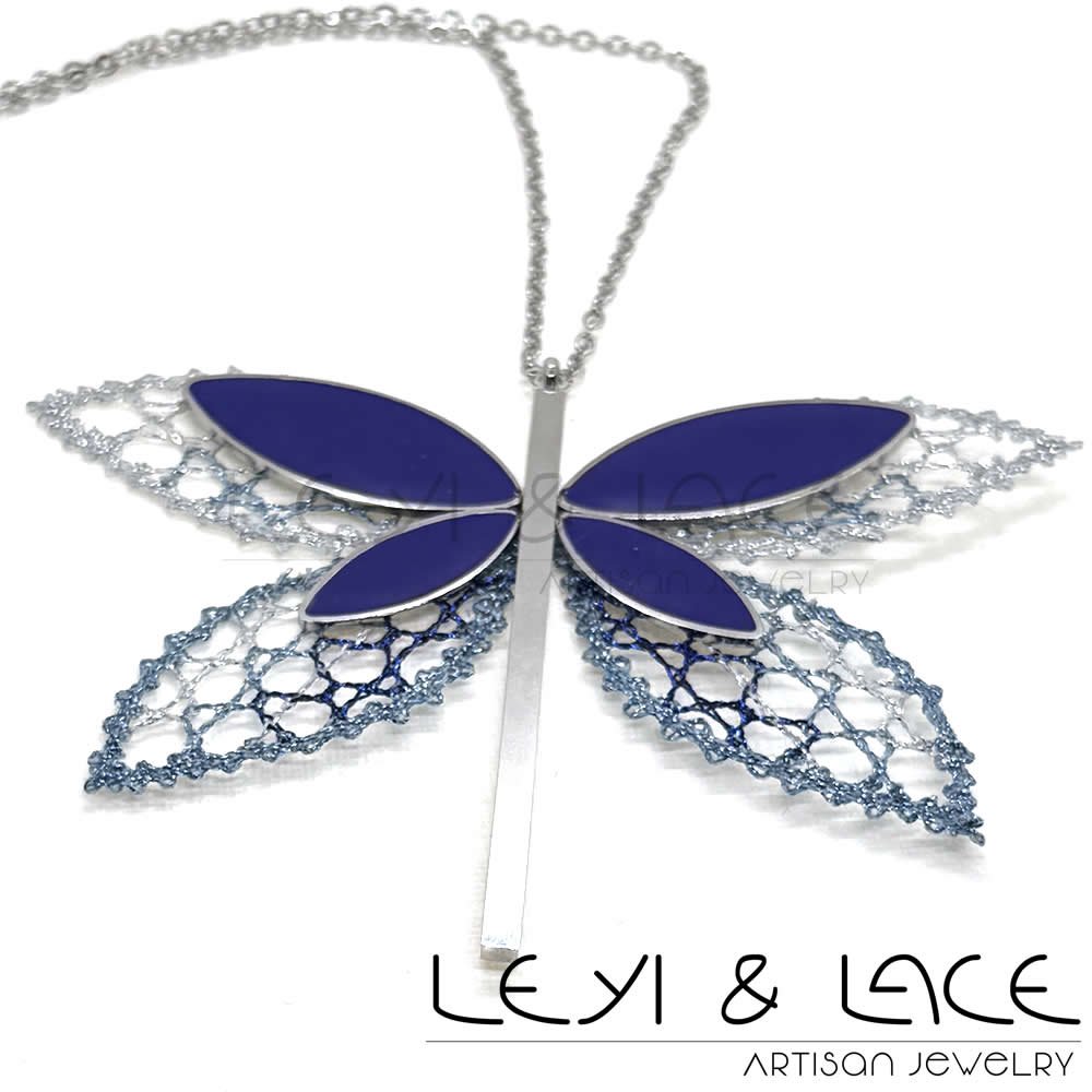 Collar Libélula Azul Oscuro - Leyi & Lace - Artisan Jewelry - Encaje de Bolillos - Joyería Artesana de Encaje de Bolillos
